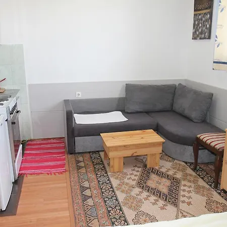 Sobe I Rent Gostinjska kuća 4*